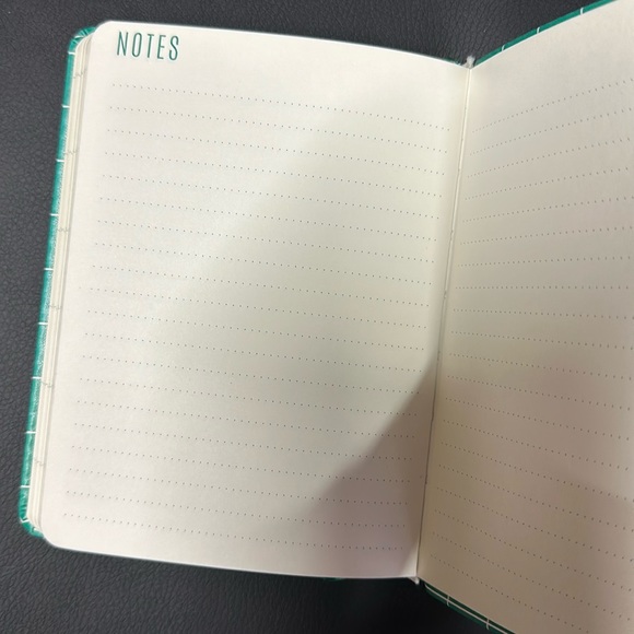 Brand new Paper Source 2024 Planner - Picture 8 of 8